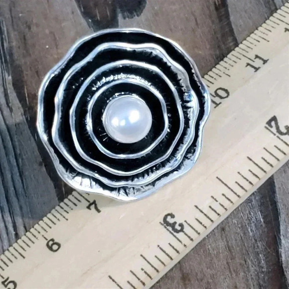 Abstract Art Avant Garde Silver Plate White Faux Pearl Adjustable Cocktail Ring - Picture 12 of 12